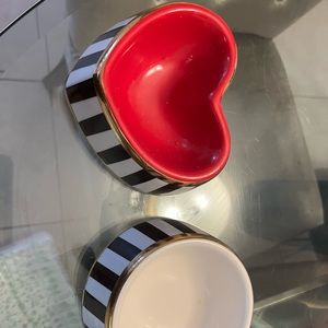 Beautiful henri bendel dog bowl set